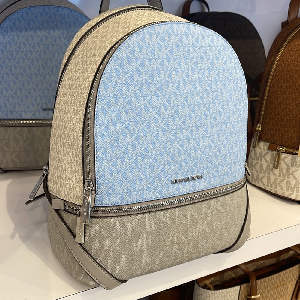 MICHAEL KORS Rhea Medium Zip Color-Block Signature Logo Backpack
LT SKY MLT
NWT - Picture 5 of 16